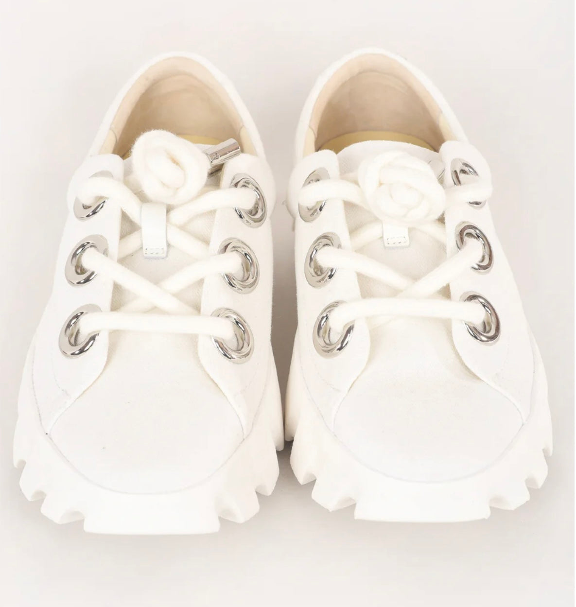 4 CCCEEES | TURA FABI | WHITE