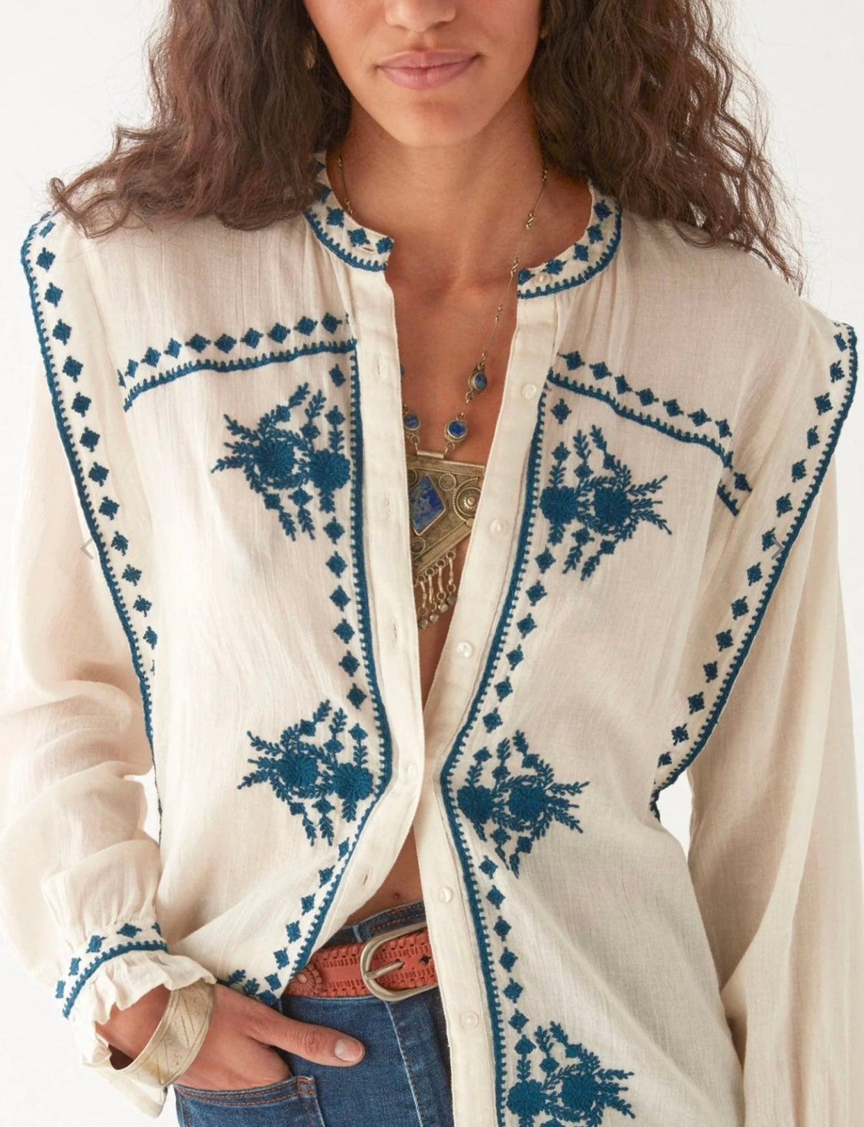 MAISON HOTEL | PHILLIPPA BLOUSE | PANNA COTTA