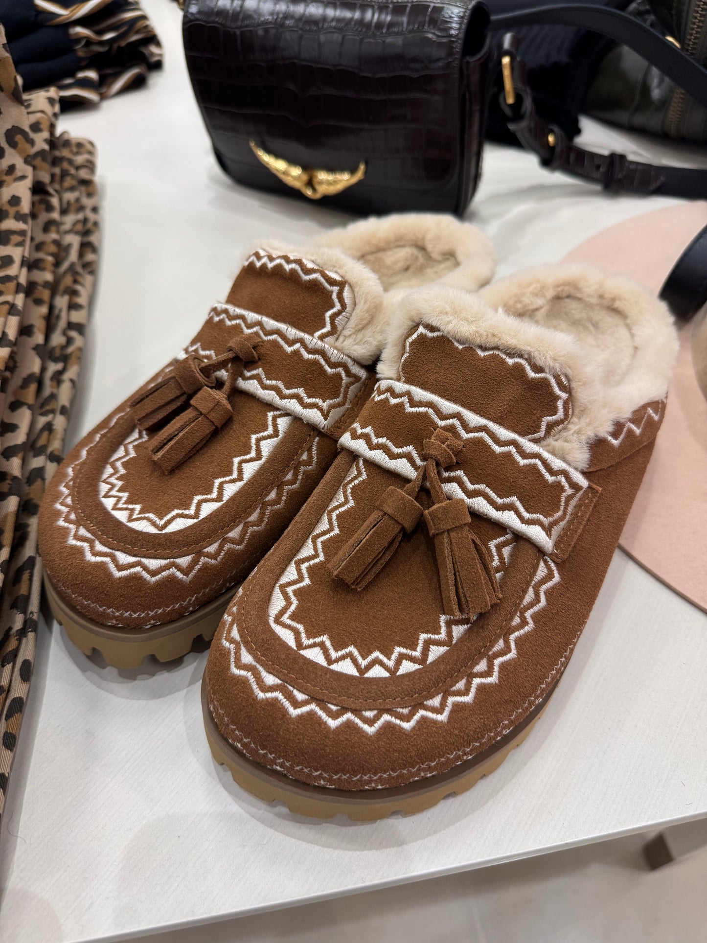 BIBI LOU | SLIPPERS | CUERO