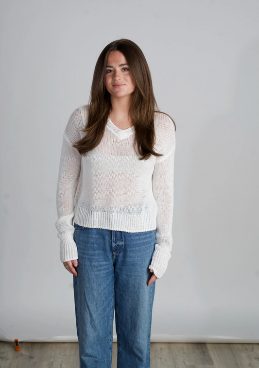 ARCHER | REESE EVERDAY V-NECK | WHITE