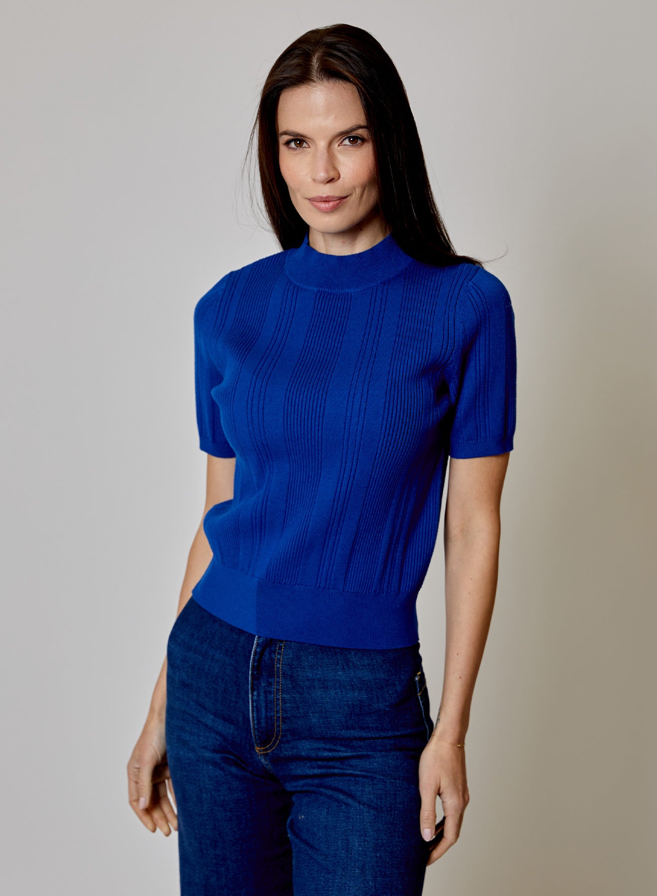 Design History/ Short Sleeve Mock Neck Top/ Blue