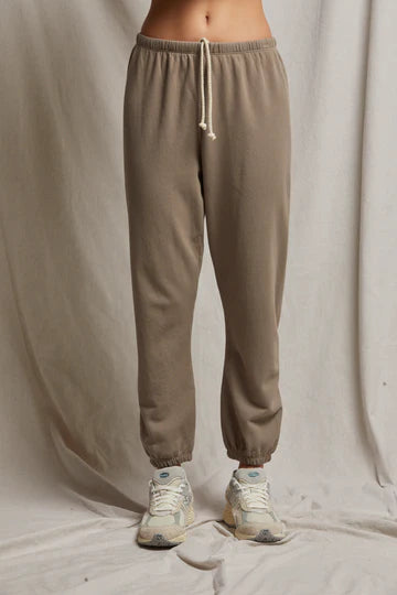 Perfect White Tee/ French Terry Easy Sweatpants/ Mushroom