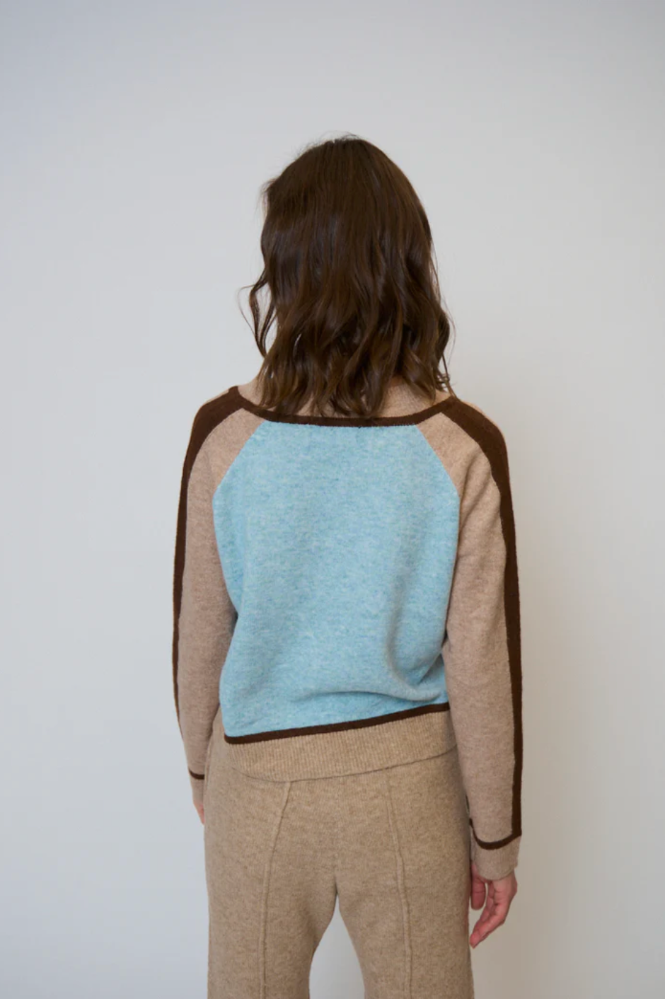 CENTRAL PARK WEST | ASH COLOR BLOCKED V NECK | BLUE MULTI