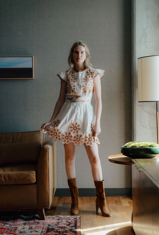 NEVER A WALLFLOWER | PALERMO SHORT DRESS | CARAMEL
