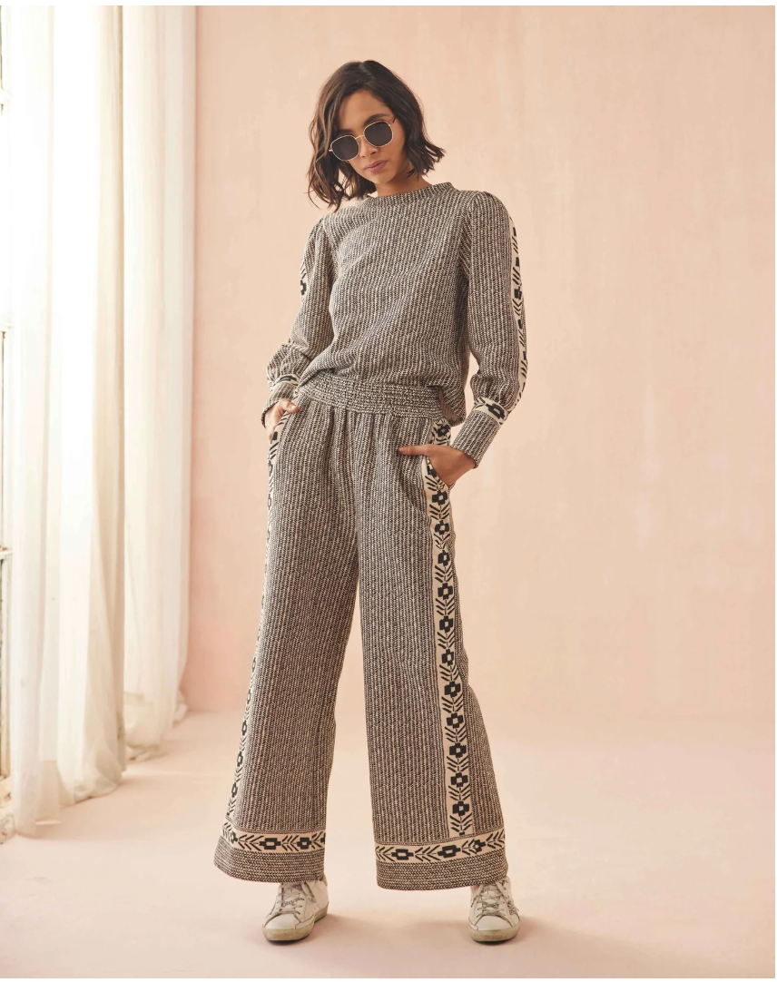 OMIKA | LYDIA SWEATSHIRT | BLAKELY SESAME