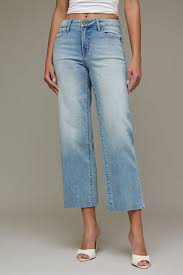 HIDDEN | ELLA STRAIGHT | LIGHT WASH