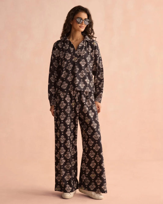 OMIKA | LOGAN SWEATSHIRT | GOA LOTUS