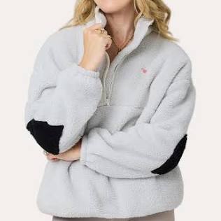KERRI ROSENTHAL | NQUARTER ZIP COZE MAGOZE | LIGHT GREY