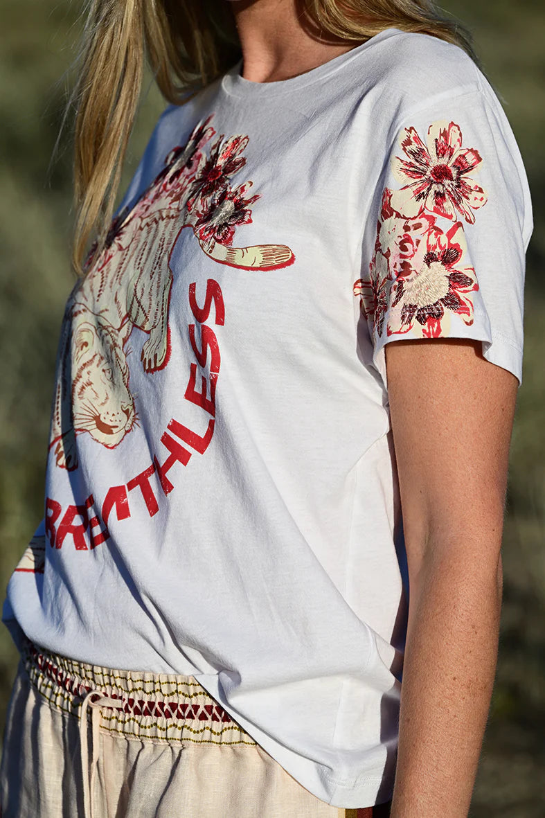 LAS SURENAS | FEARLESS TEE | WHITE